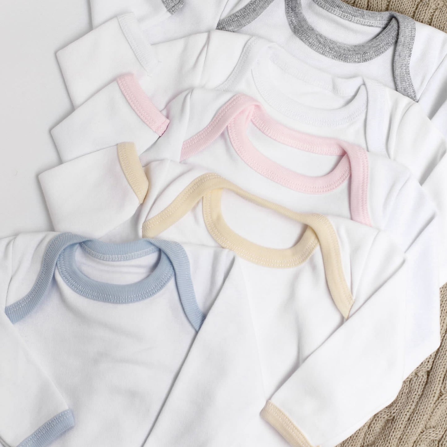 Ajuar 4 piezas Body Liso Borde