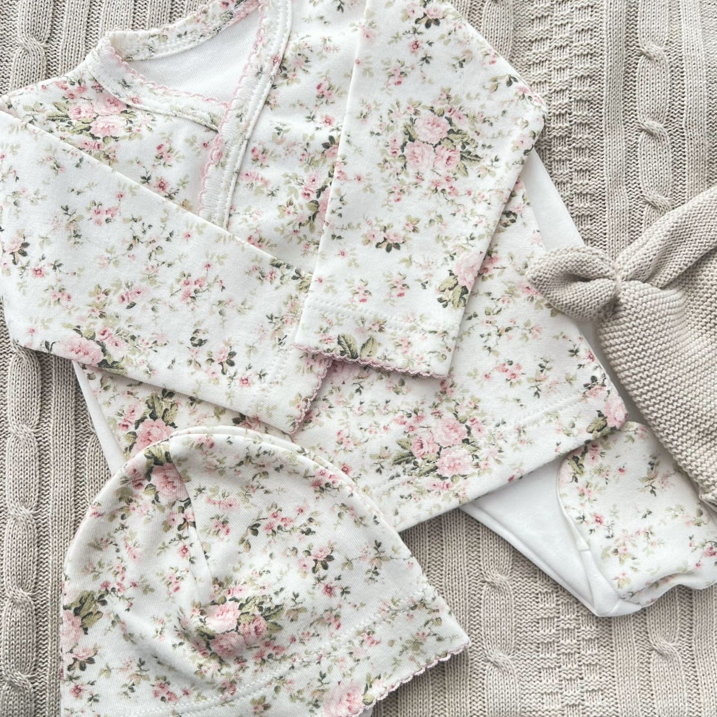 Premium - Ajuar 3 piezas Estampado Floral