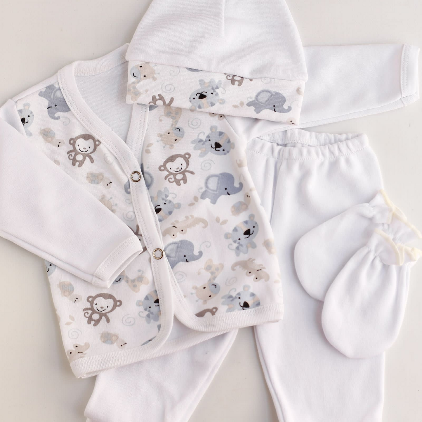 Ajuar 4 piezas Bata Estampada